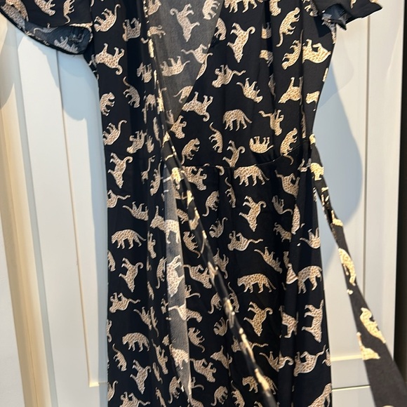 J.Crew Navy Leopard Cat Print Short Sleeve A-Line Wrap Dress Size 2 Tie Waist - Picture 11 of 16